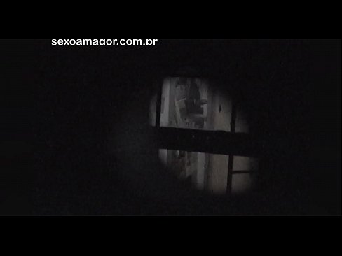 ❤️ 블론디는 중공 벽돌 뒤에 숨겨진 이웃 뱃사공에 의해 비밀리에 비디오에 녹화됩니다. ️ 슈퍼 섹스 우리 ko.com-porn-mz.ru ﹏